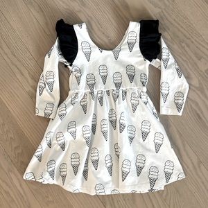 Monica and Andy size 4t long sleeve ruffle dress. Excellent used condition.